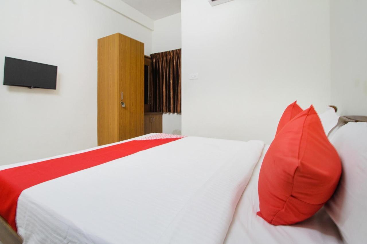 Oyo 62220 Hotel Stay Inn Kalyān Exterior foto